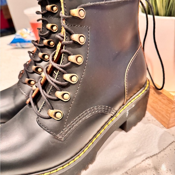 Dr. Martens platform boot brand new! - Picture 3 of 5